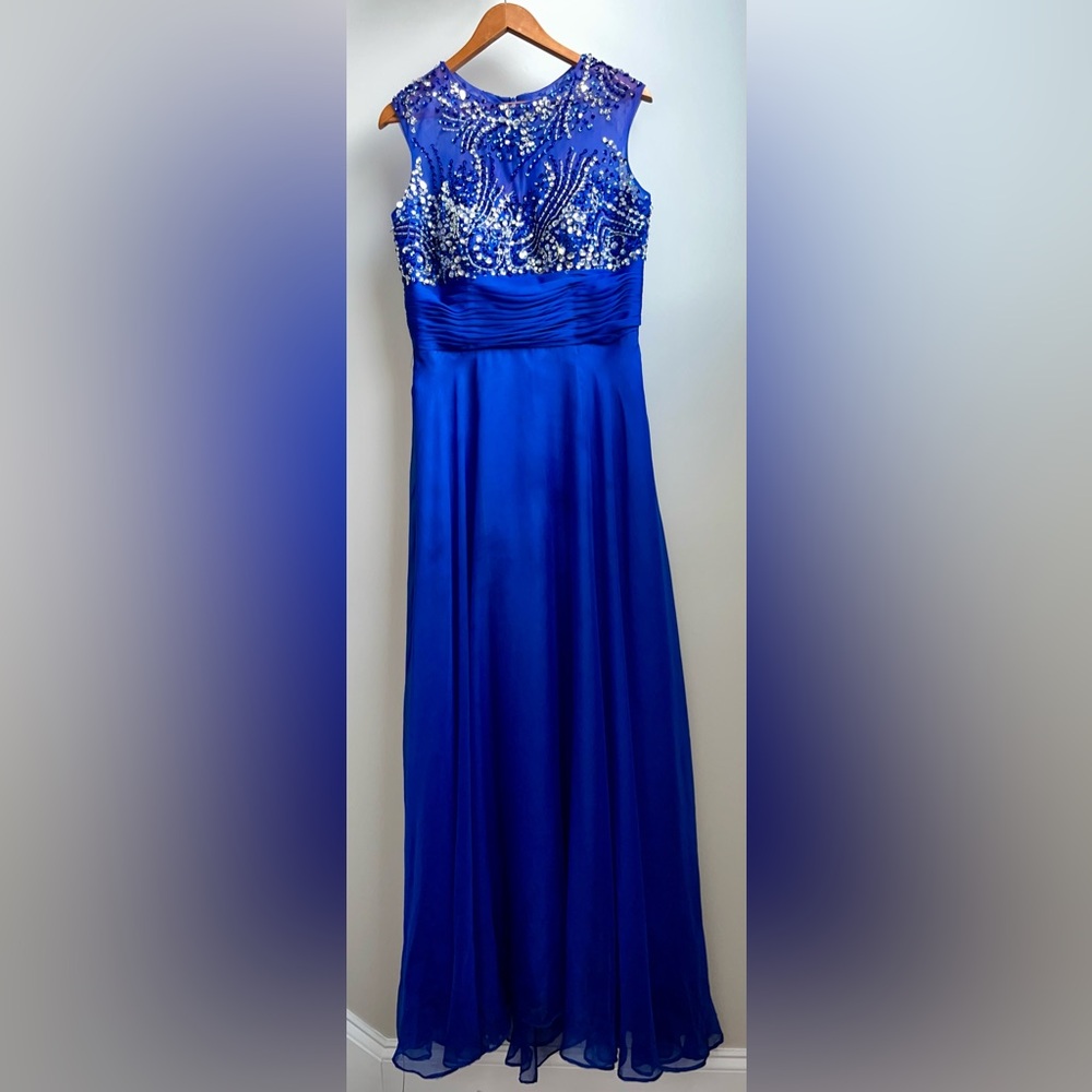 Discontinued Blue Jeweled Size 8 Long Sleeveless Prom Dress